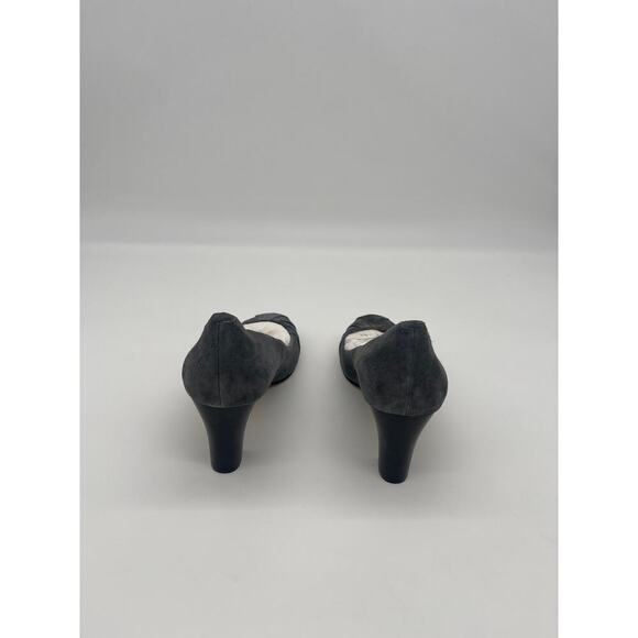 Talbots New Grey Suede Heels (SB#8) - Picture 7 of 14